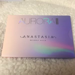 Anastasia Aurora Glow Kit